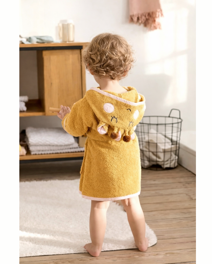 Giraffe Hooded Kids Bathrobe – Yellow (Ages 9 Months to 3 Years)