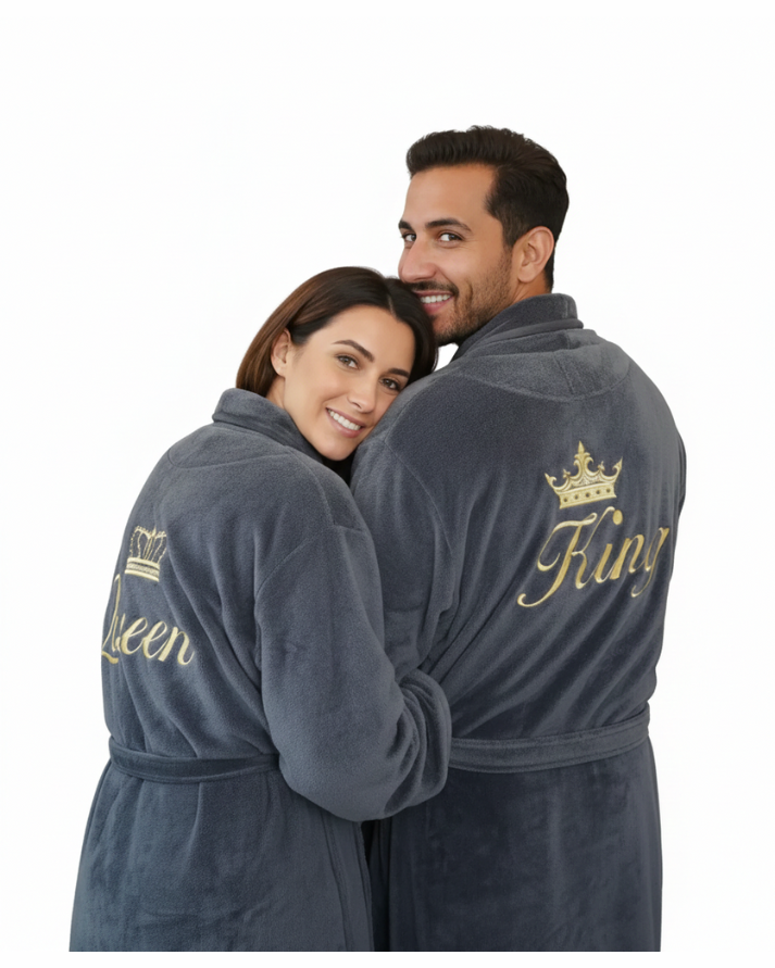Fanza’s King/Queen Fleece Lounge Robe With Slippers
