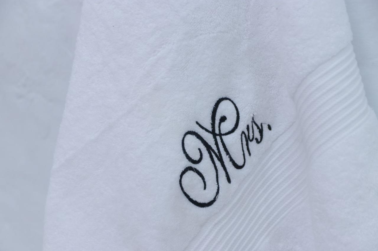 Fanza Mr & Mrs Bath Towel Set – Soft, Absorbent & Perfect Gift (pack of 2)