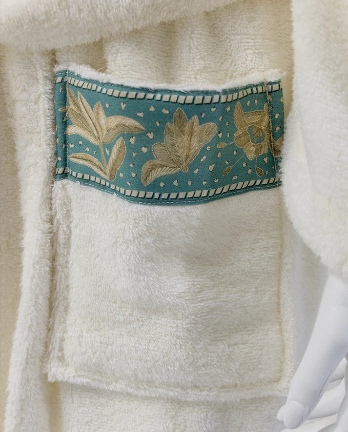 Luxurious Bathrobe Set